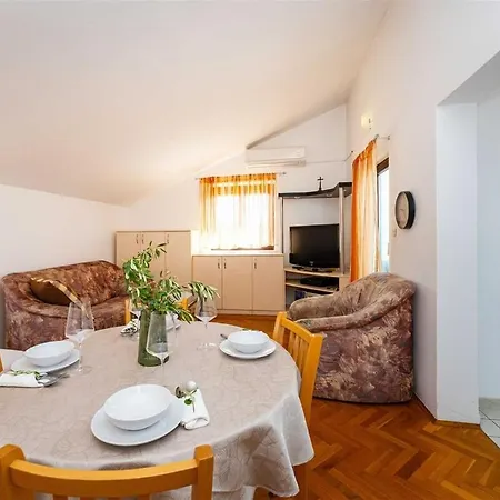 Maslina Apartman *
