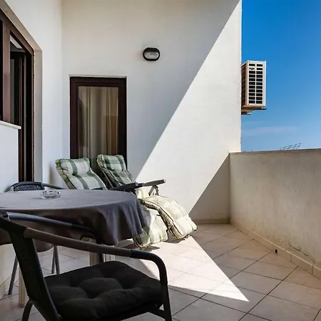 Maslina Apartman *